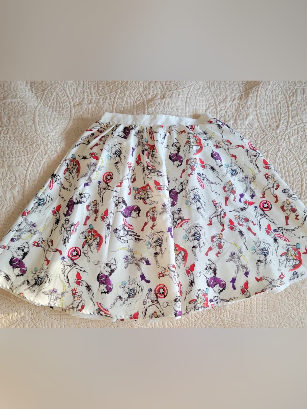 Her Universe Marvel A Line Skirt, L